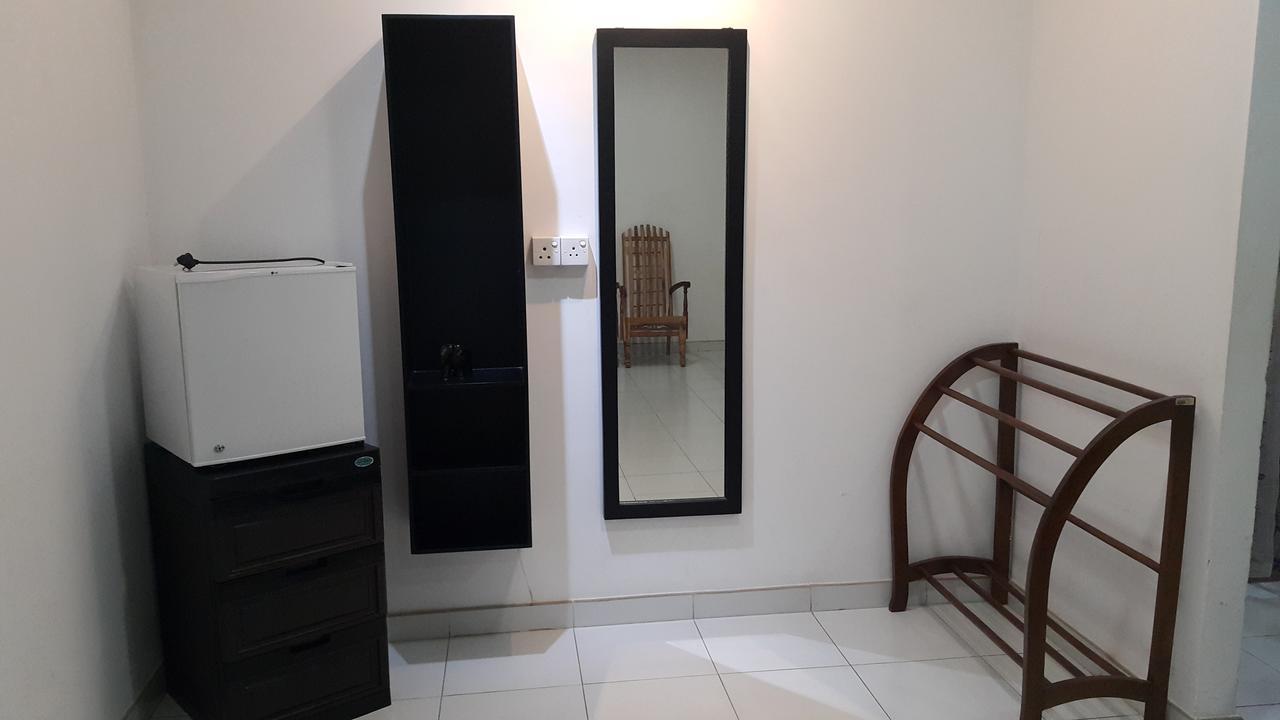 City Capital Hostel Anuradhapura Dış mekan fotoğraf