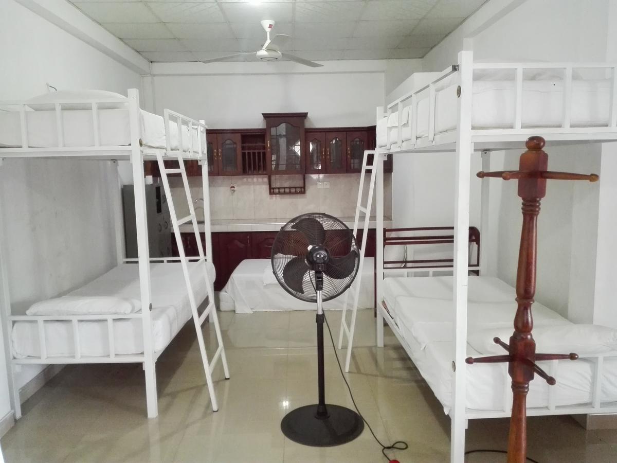 City Capital Hostel Anuradhapura Dış mekan fotoğraf
