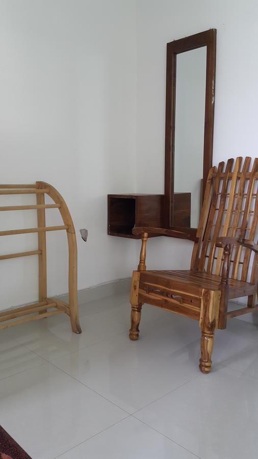 City Capital Hostel Anuradhapura Dış mekan fotoğraf