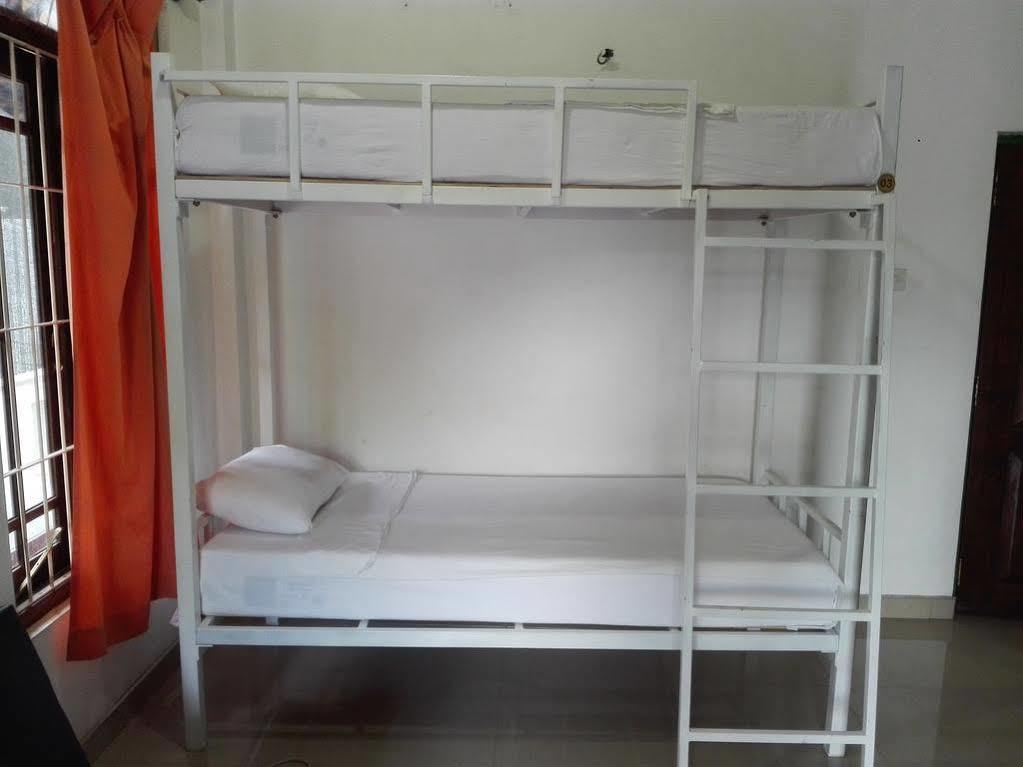 City Capital Hostel Anuradhapura Dış mekan fotoğraf